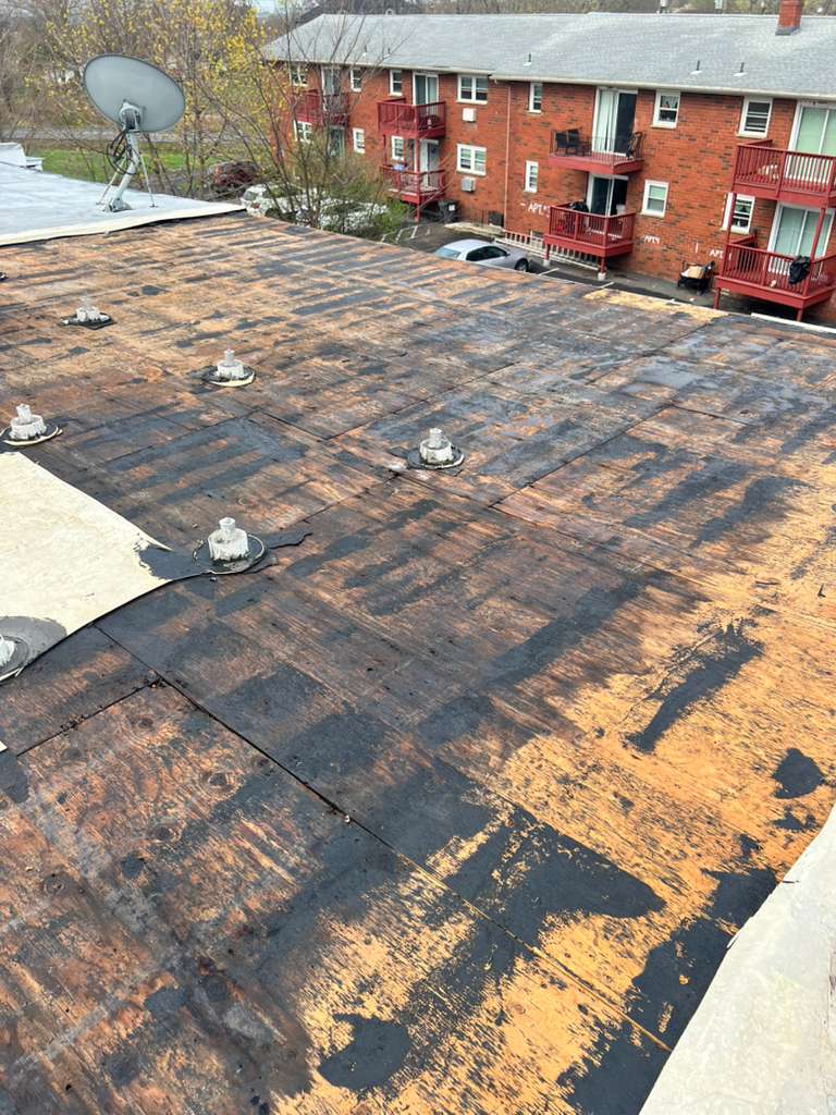 Roofing and exterior project photo 09